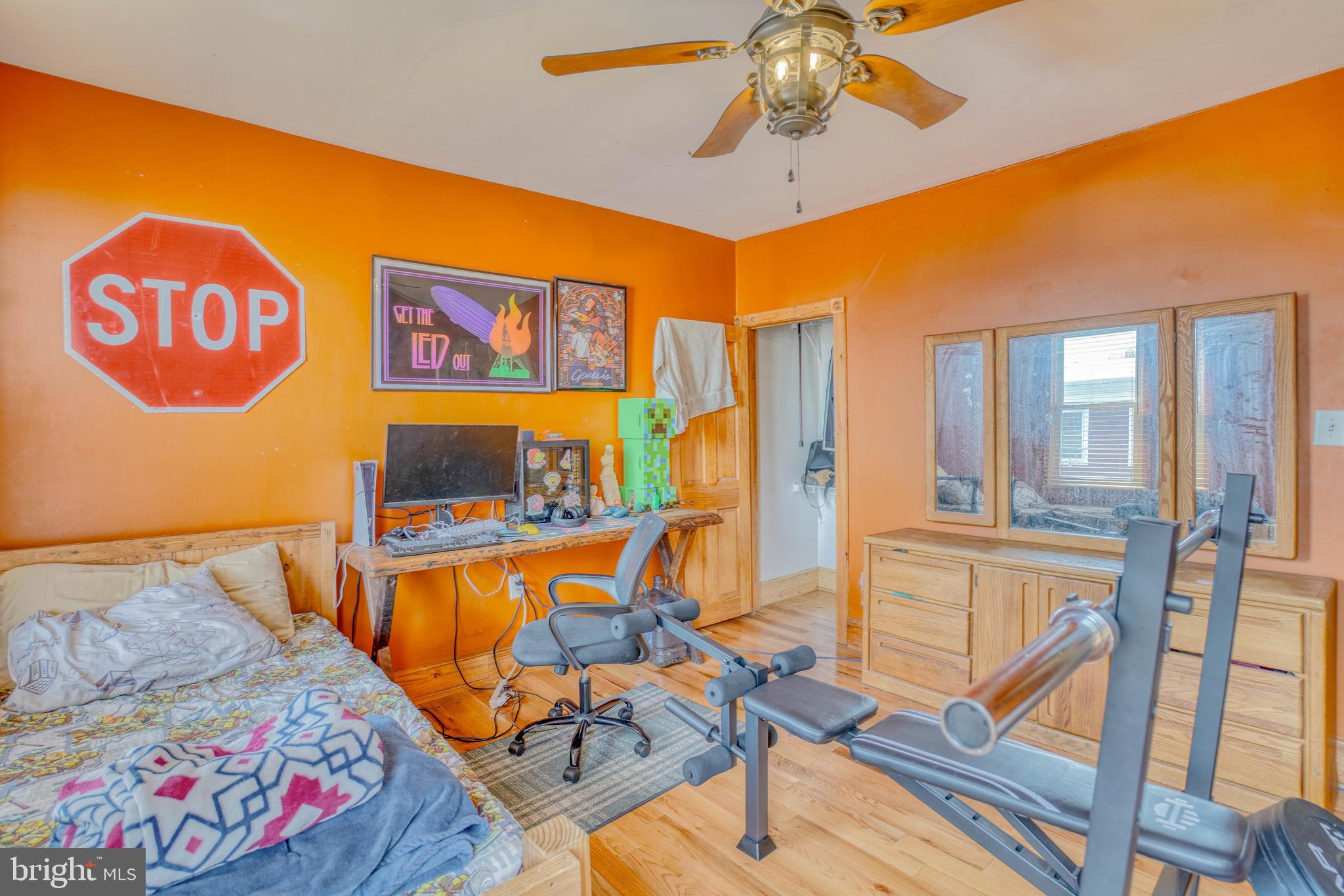 BRIDESBURG - Residential