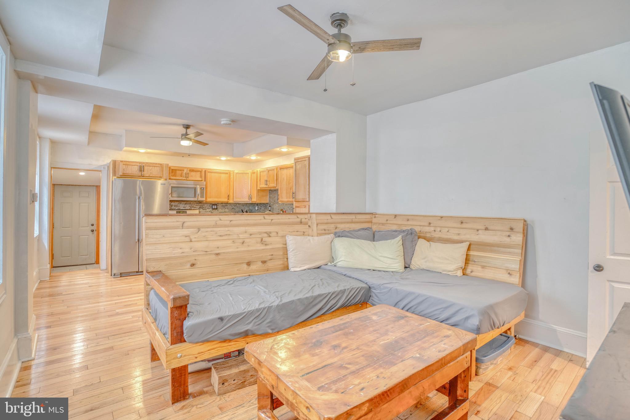 BRIDESBURG - Residential