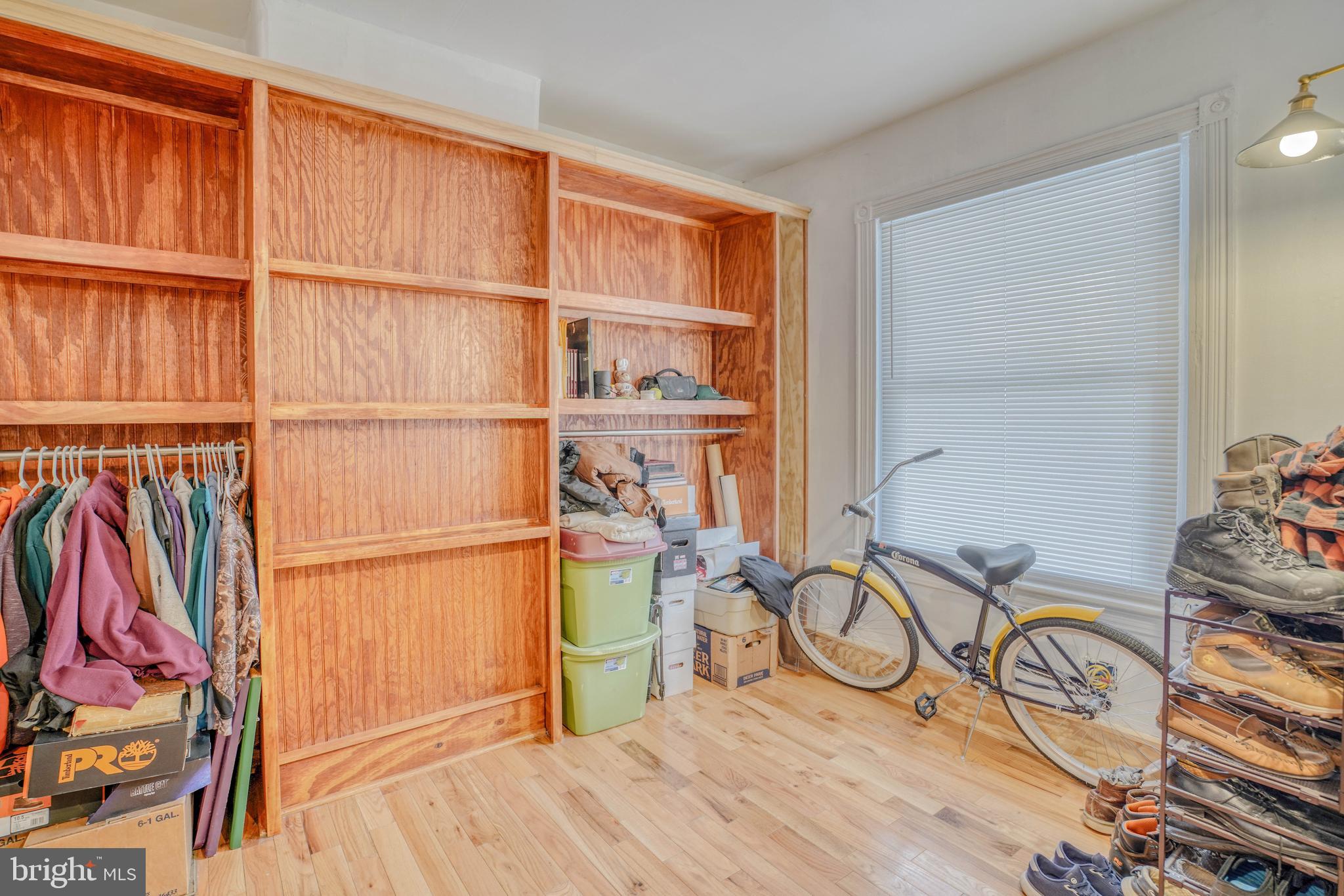 BRIDESBURG - Residential