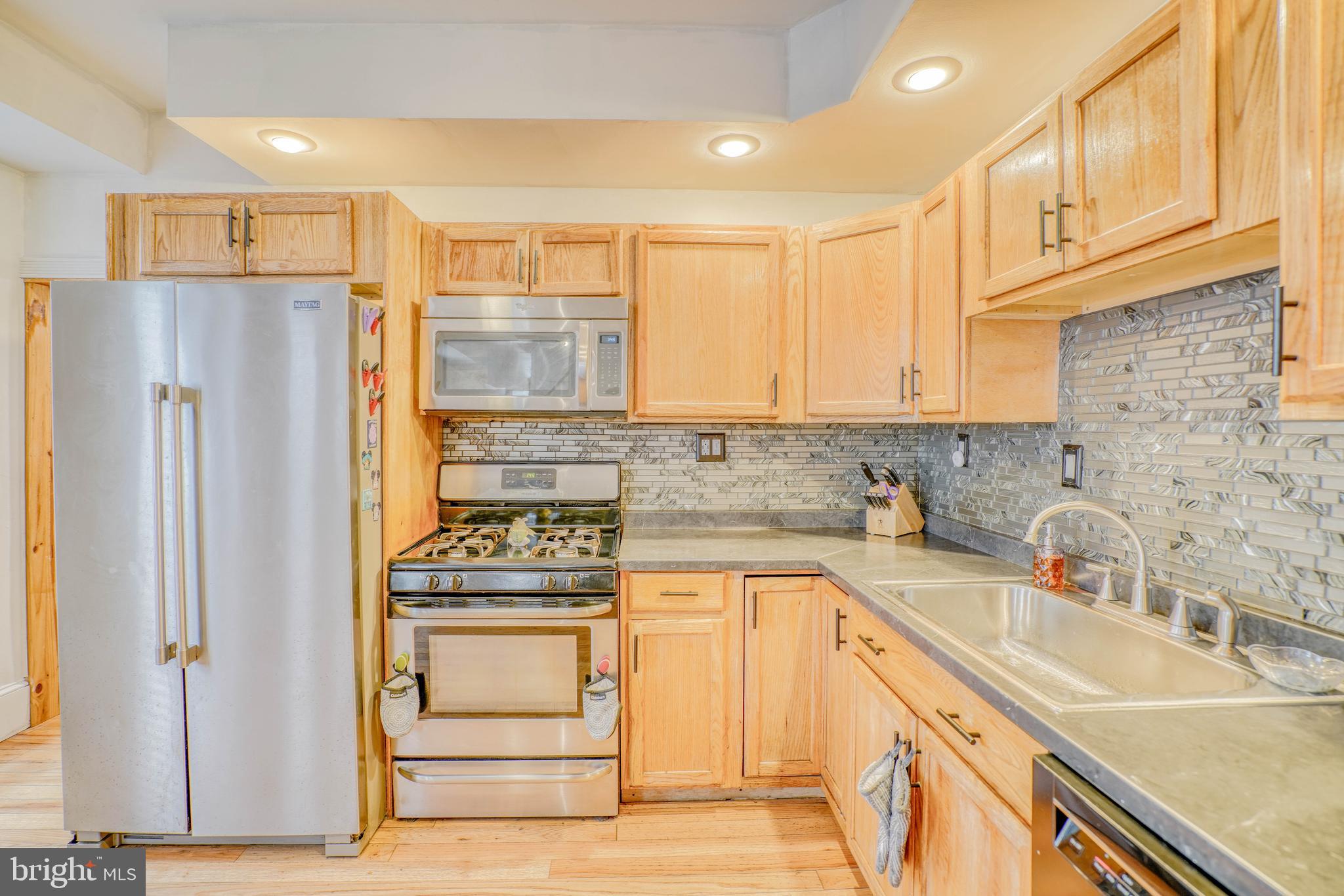 BRIDESBURG - Residential