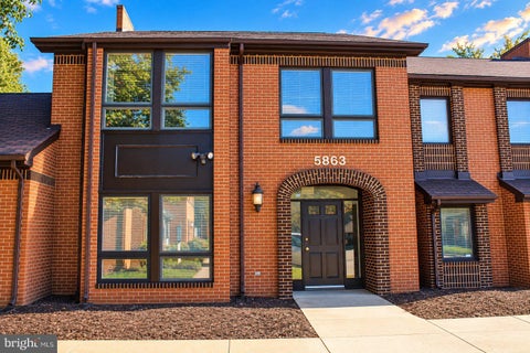 Photo of 5863 Allentown Road #31, SUITLAND, MD 20746 (MLS # MDPG2221816)