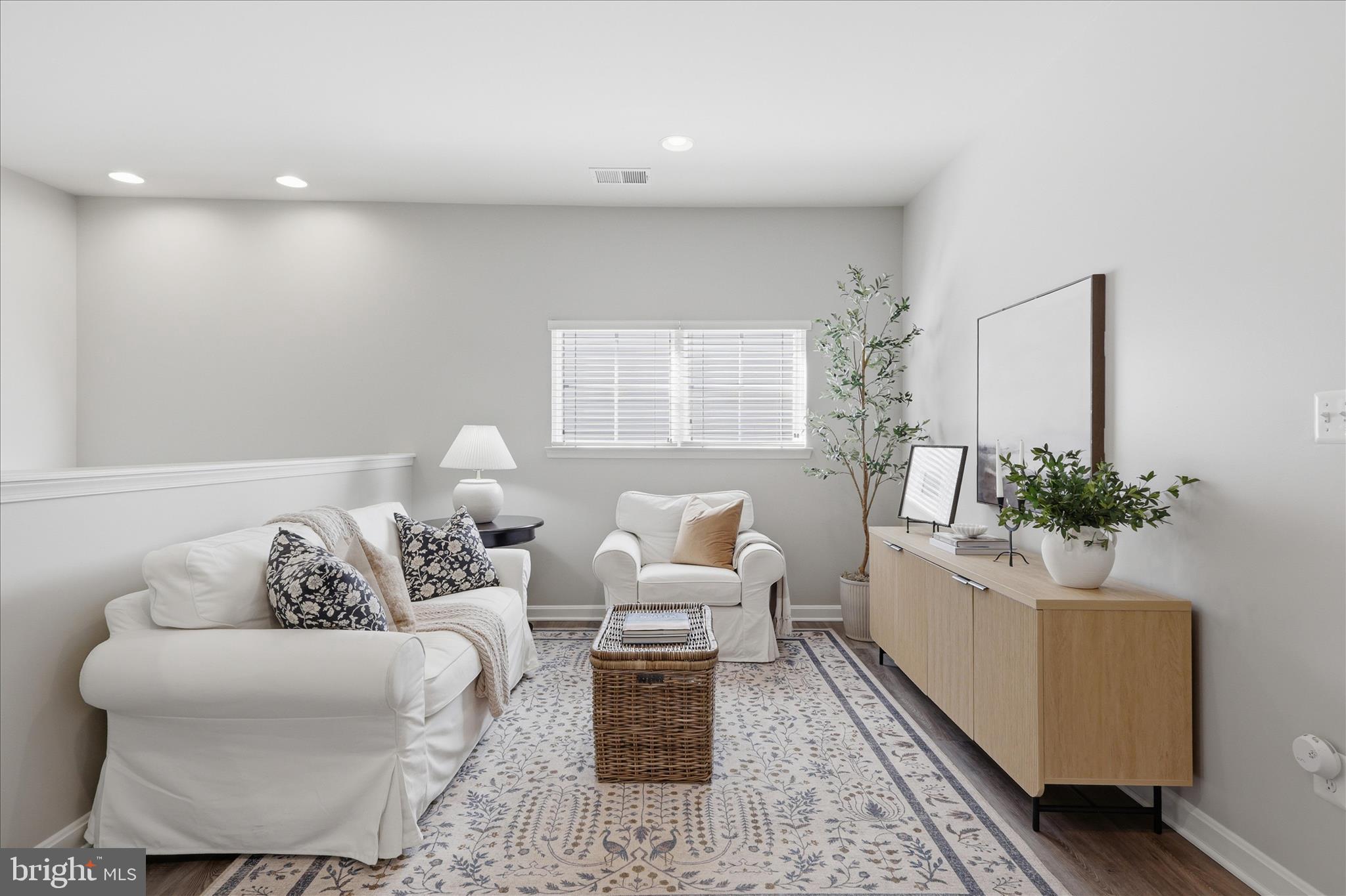 BRAMBLETON - Residential