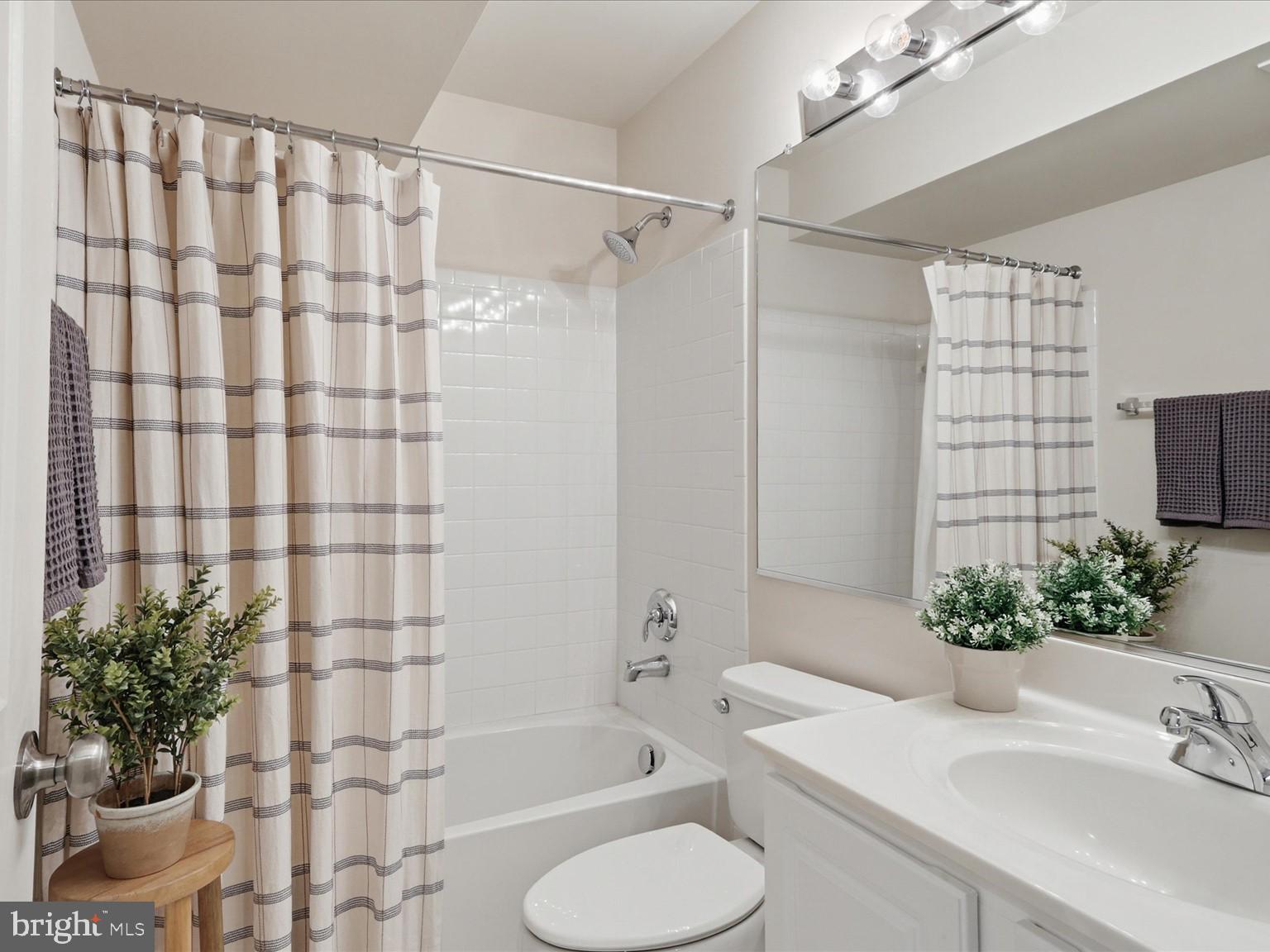 BRAMBLETON - Residential