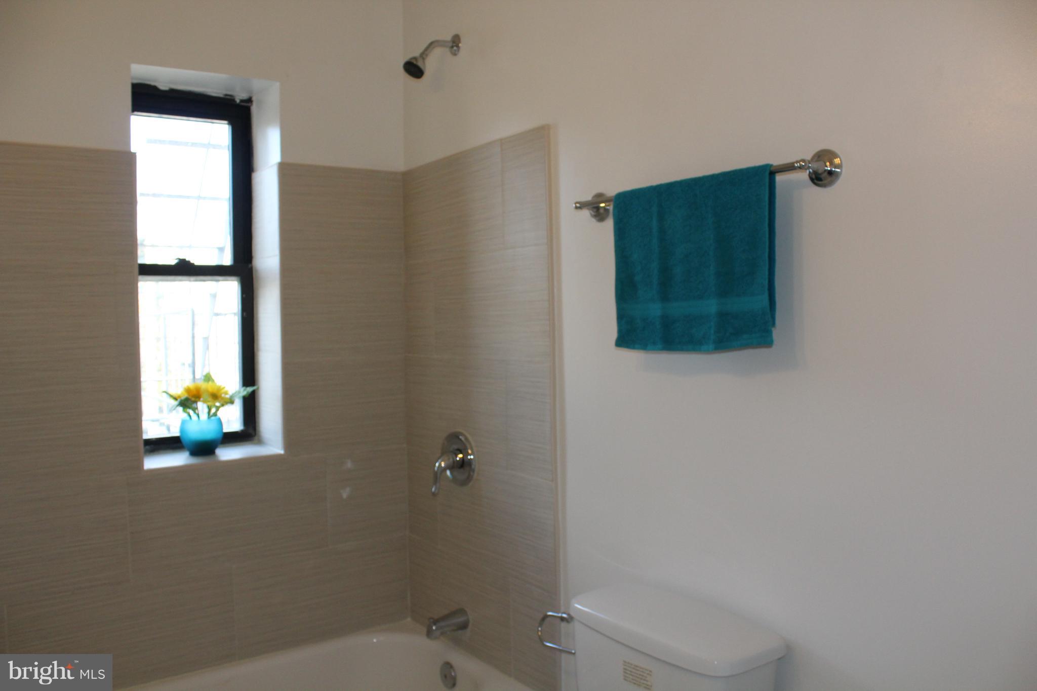 CHARLES VILLAGE - Residential Lease