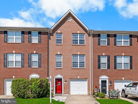 Townhouse For Sale - 2665 Stanford Place<br/> WALDORF, MD 20601