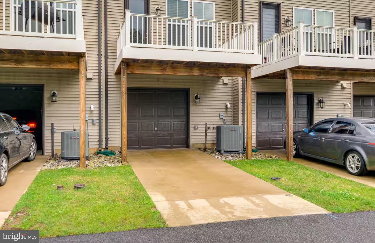 CAPITAL COURT - Residential Lease