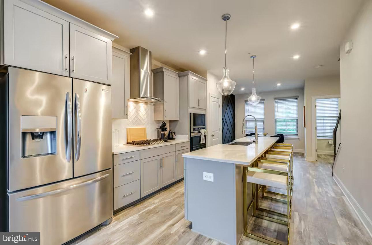 CAPITAL COURT - Residential Lease