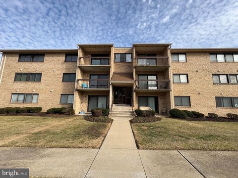 1 SUMMIT HILL T-3 BALTIMORE MD 21228