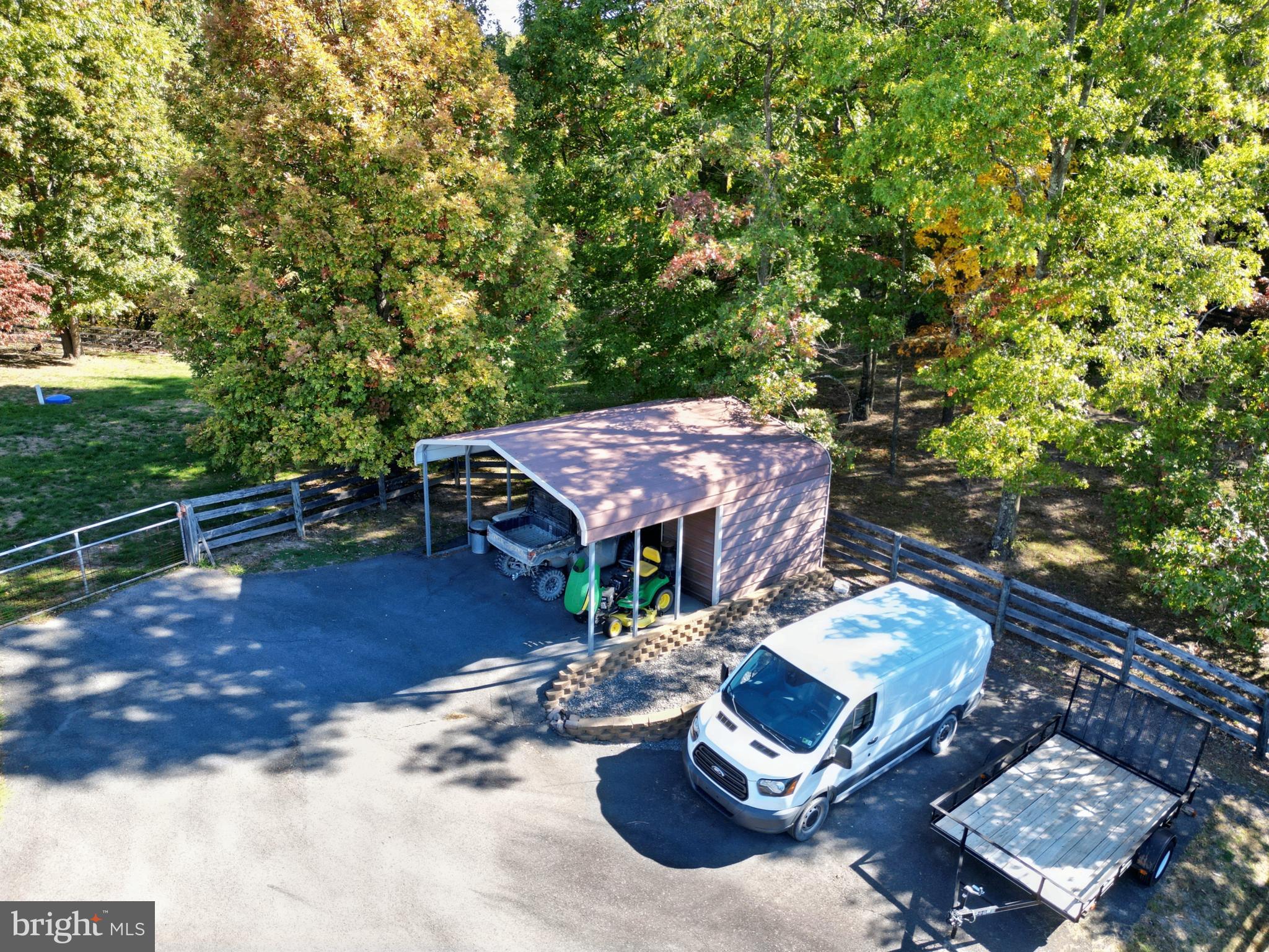 ASHTON WOODS PROPERTY OWNERS ASSOCIATION - Residential