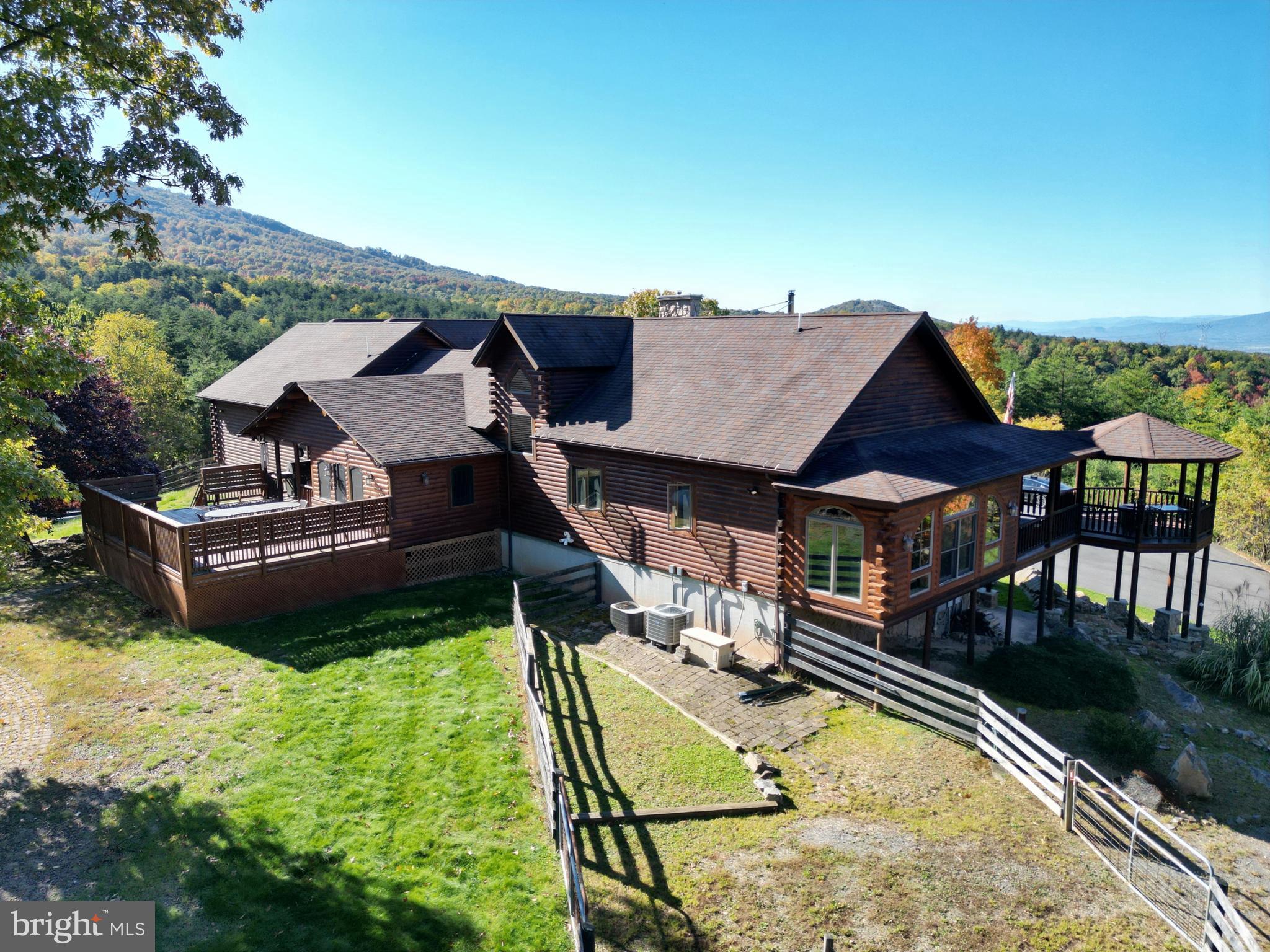 ASHTON WOODS PROPERTY OWNERS ASSOCIATION - Residential