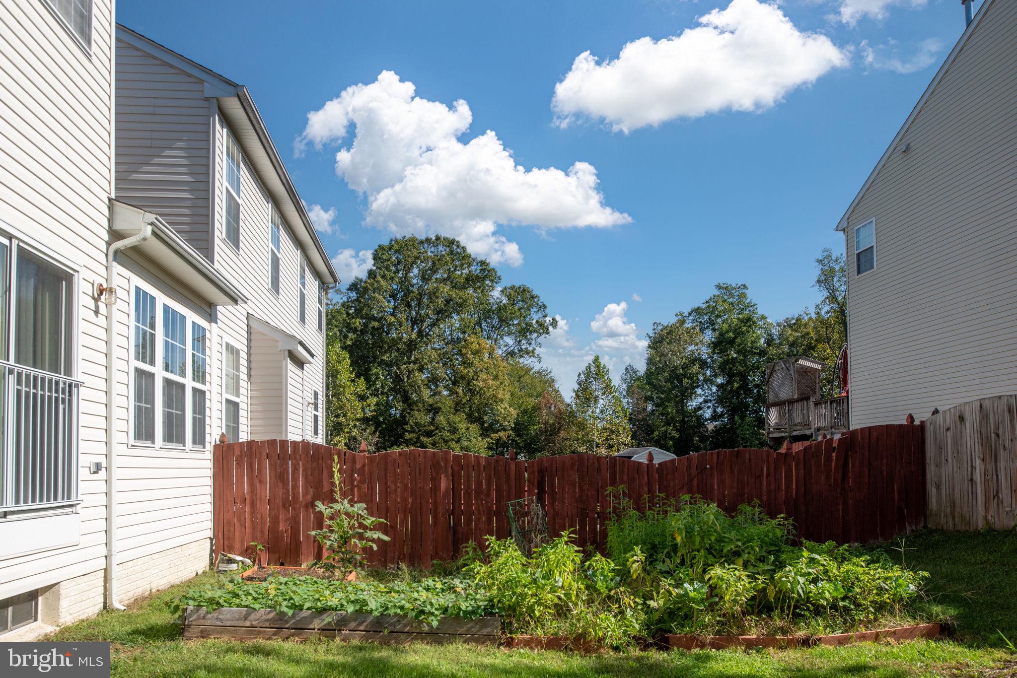 APPLE GROVE - Residential