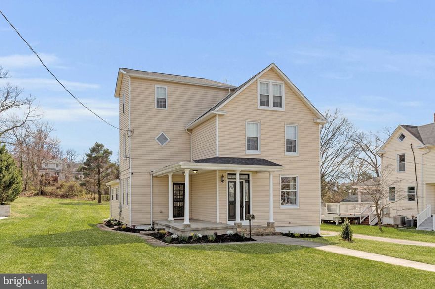 Completely turn-key and ready for it's next owner! Located on a quiet street, this house has everything you are looking for! Every room is gleaming with updates and luxury finishes. The home features hardwood floors, high-end, travertine tiles throughout and 3 meticulously updated bathrooms. The HUGE, eat-in, kitchen features granite countertops and stainless steel appliances! On the 2nd floor you'll find a primary suite offering an oversized soaking tub, MORE travertine tile, tray ceilings and walk-in closet. At over .5 an acre, this is one of the best lots in the area! Recent updates include a newer water heater, brand new roof, new bathroom and updated kitchen! Dual zone HVAC so the third level will stay cool! Schedule a tour today while it is still available!