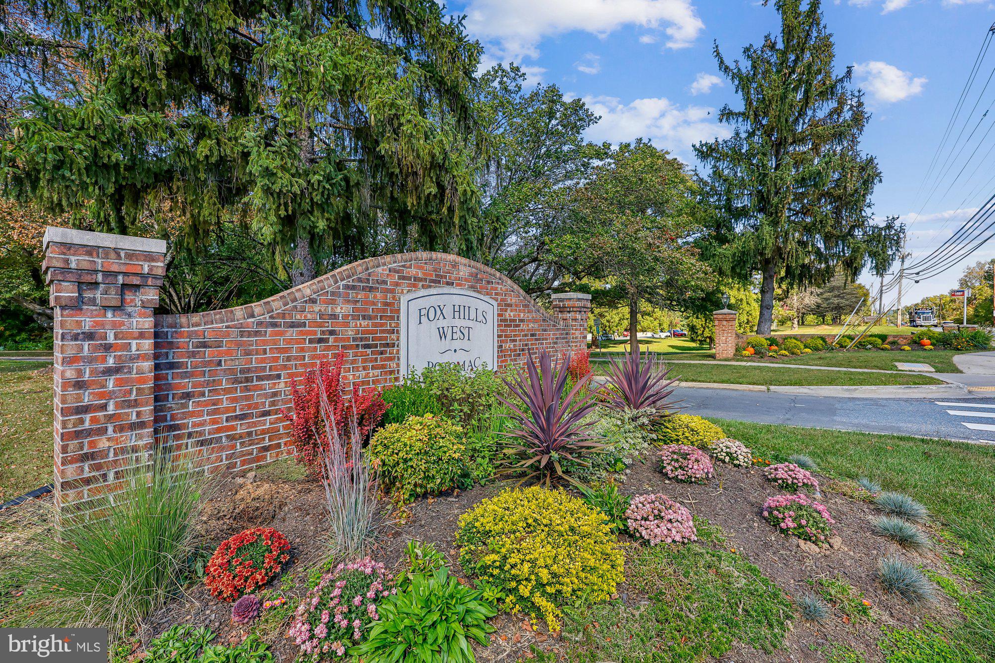 FOX HILLS WEST - Residential