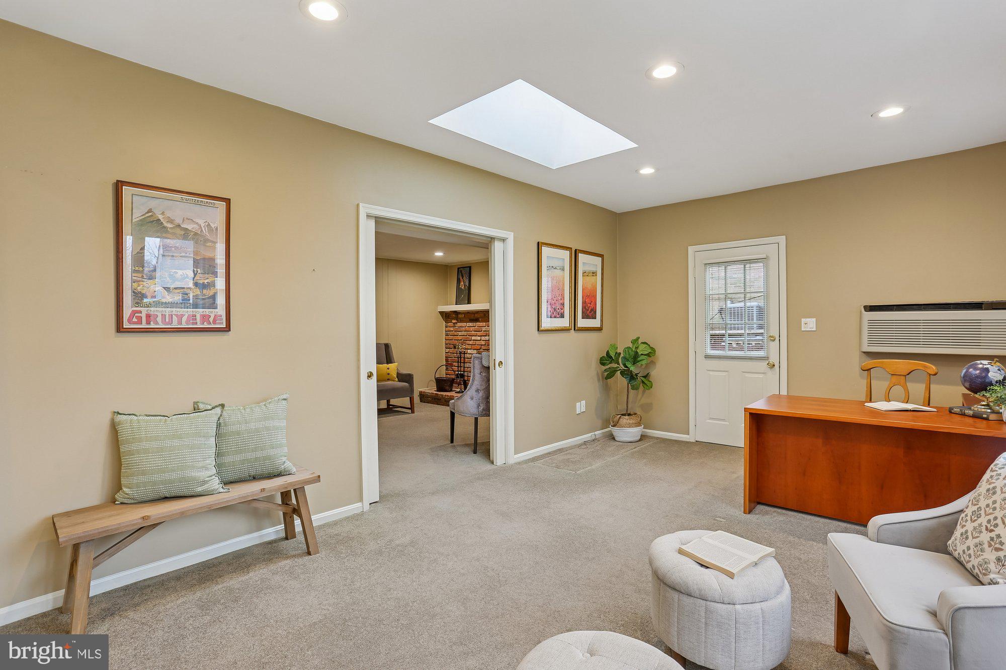 FOX HILLS WEST - Residential