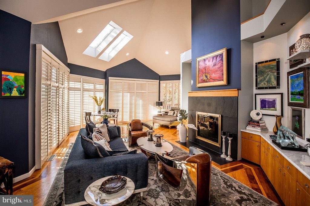 Photo of 723 BUCKWOOD LN, LITITZ, PA 17543 (MLS # PALA2027226)