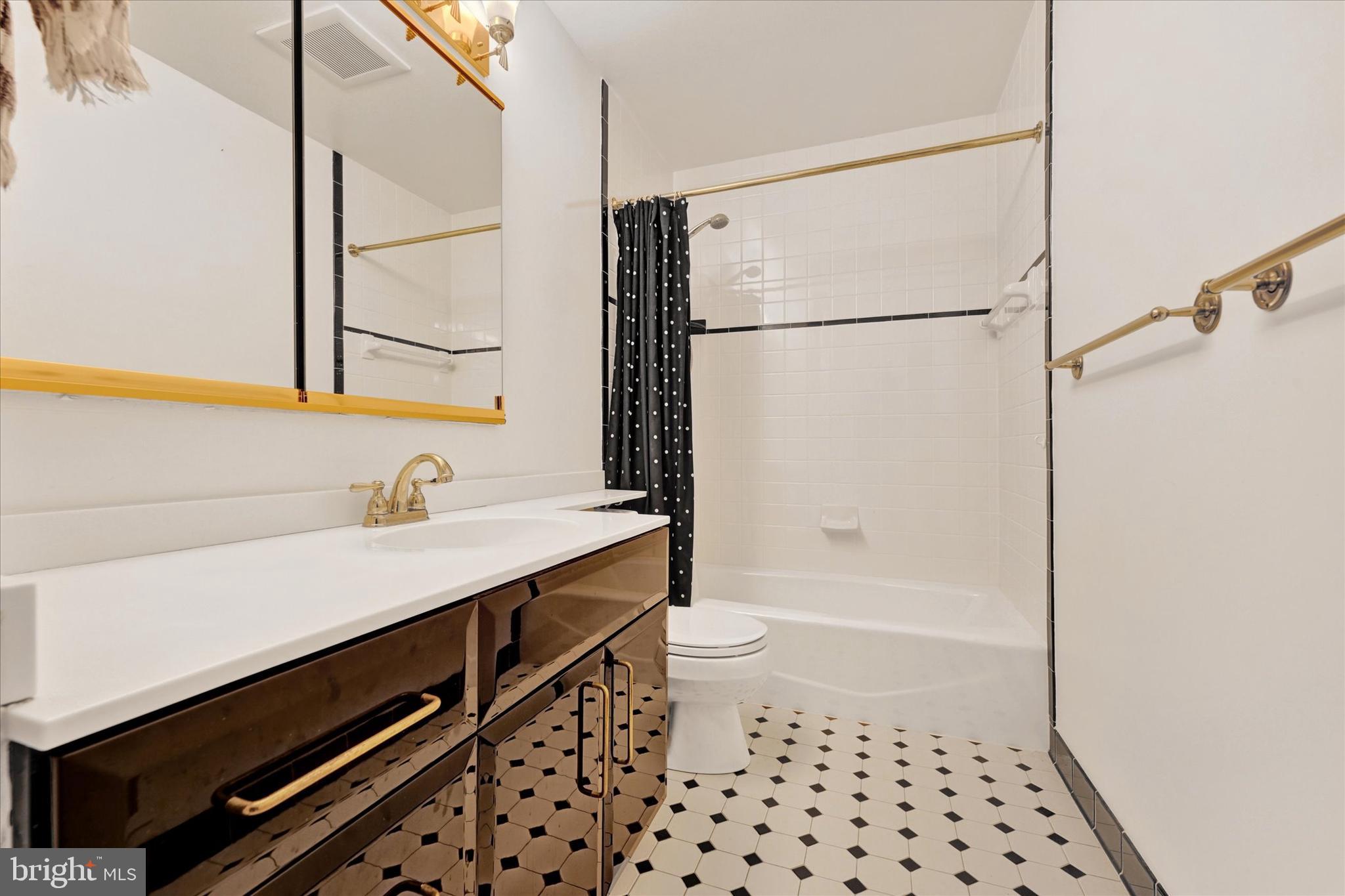 PINE VALLEY - Residential