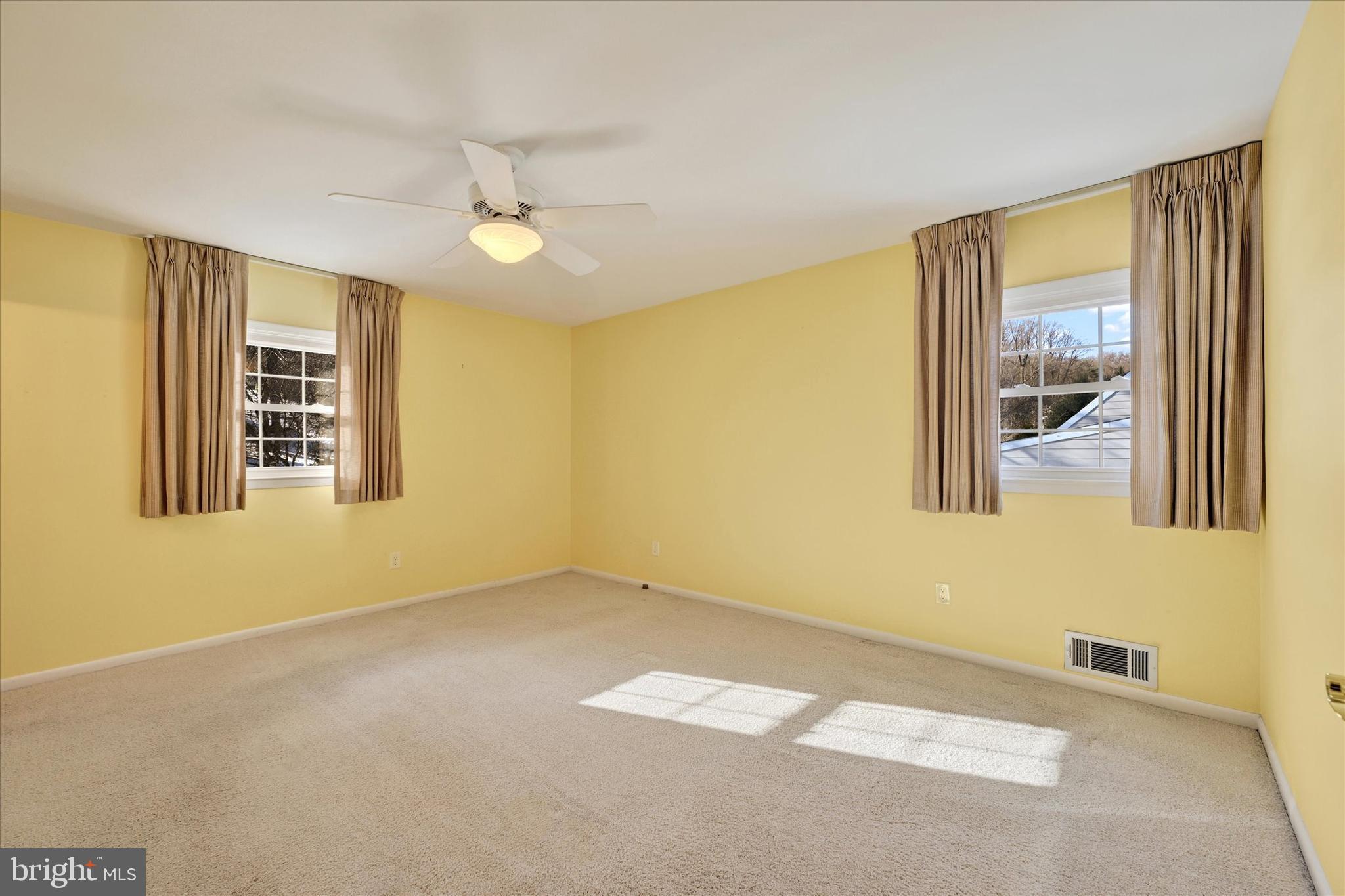 PINE VALLEY - Residential