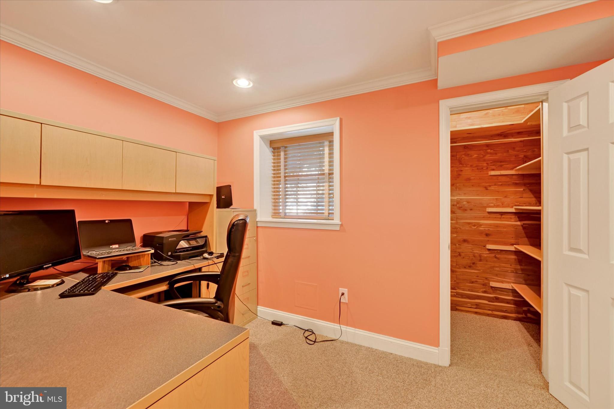 PINE VALLEY - Residential