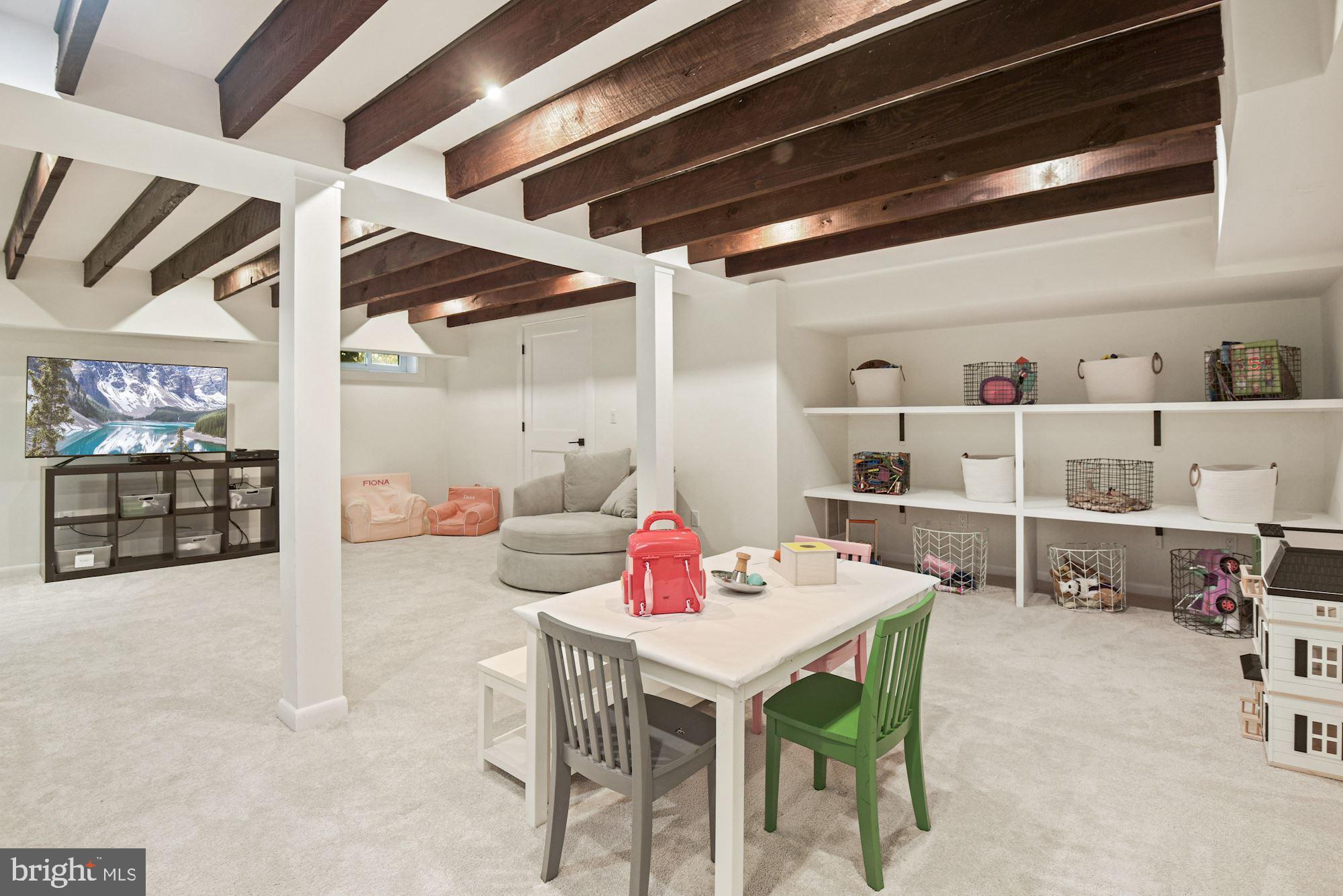 CHEVY CHASE - Residential