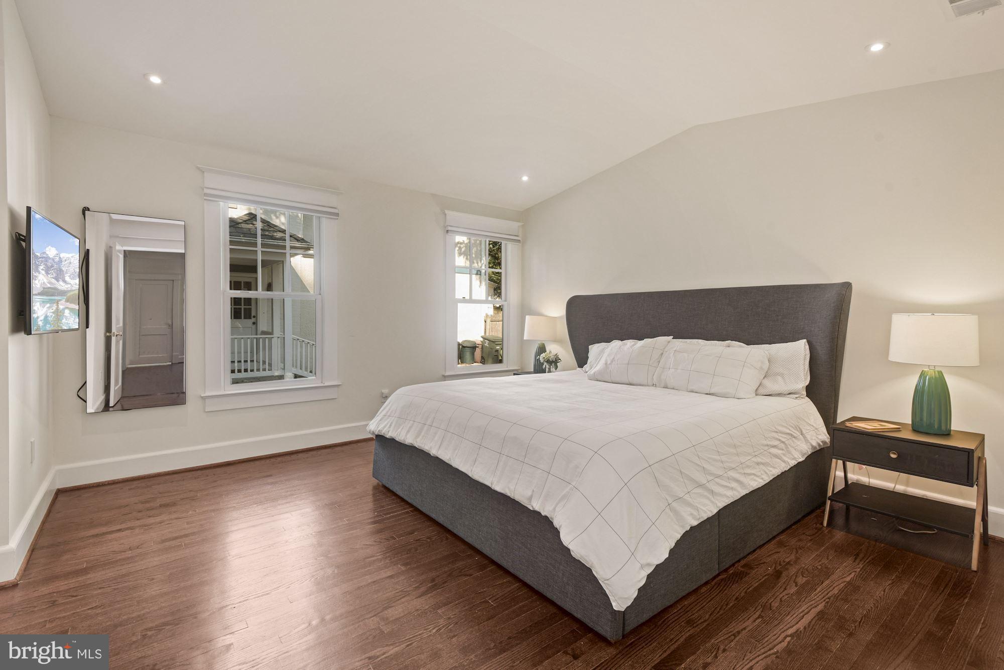 CHEVY CHASE - Residential