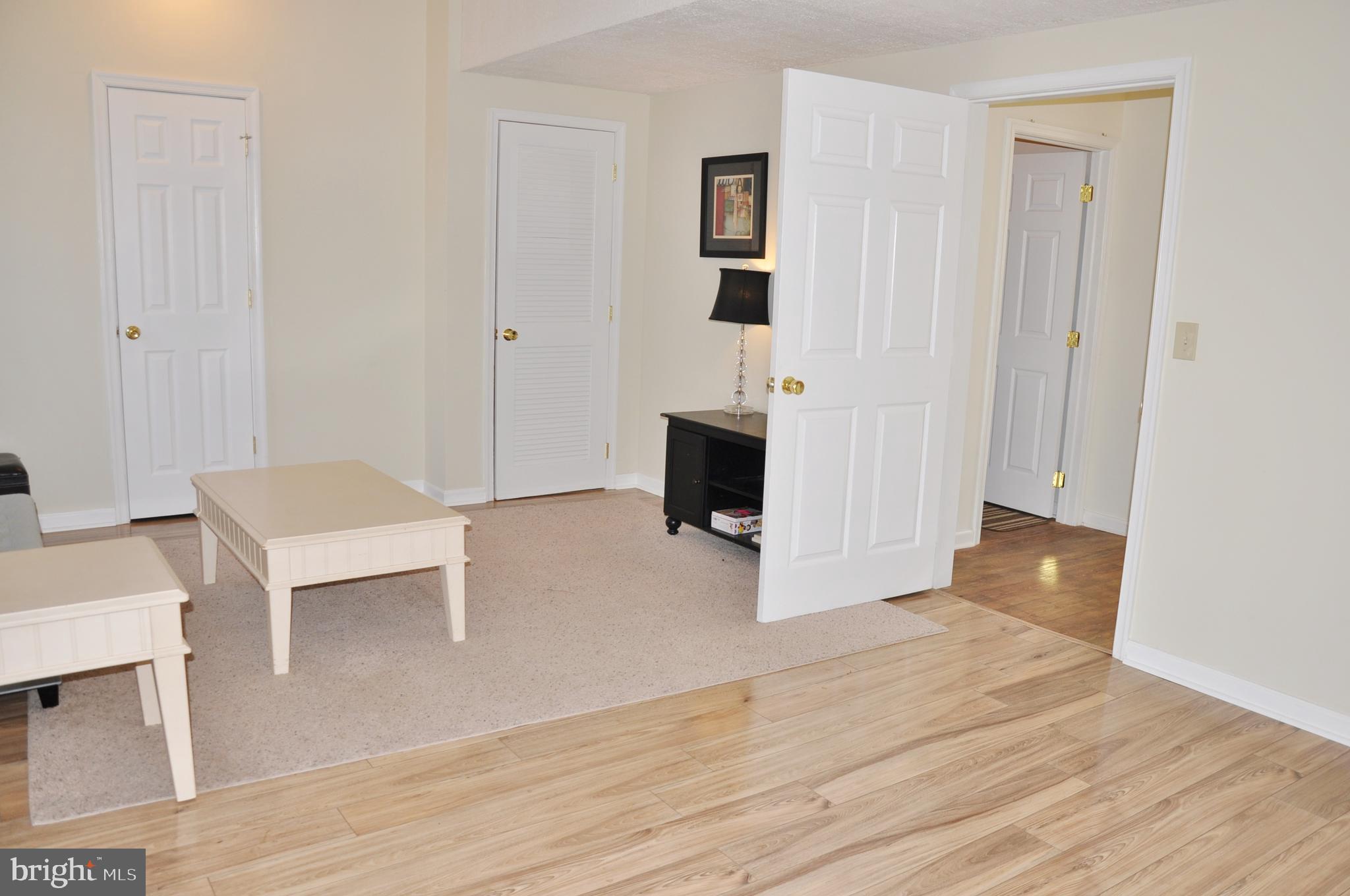 WOODCREST HILLS - Residential
