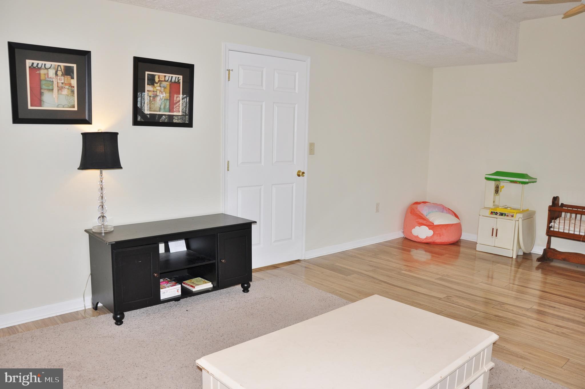 WOODCREST HILLS - Residential