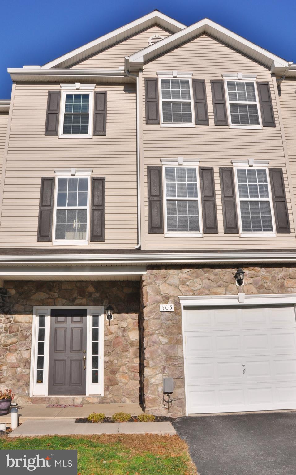 WOODCREST HILLS - Residential