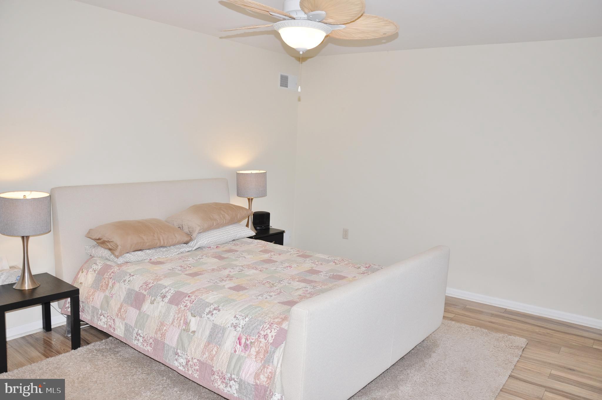 WOODCREST HILLS - Residential