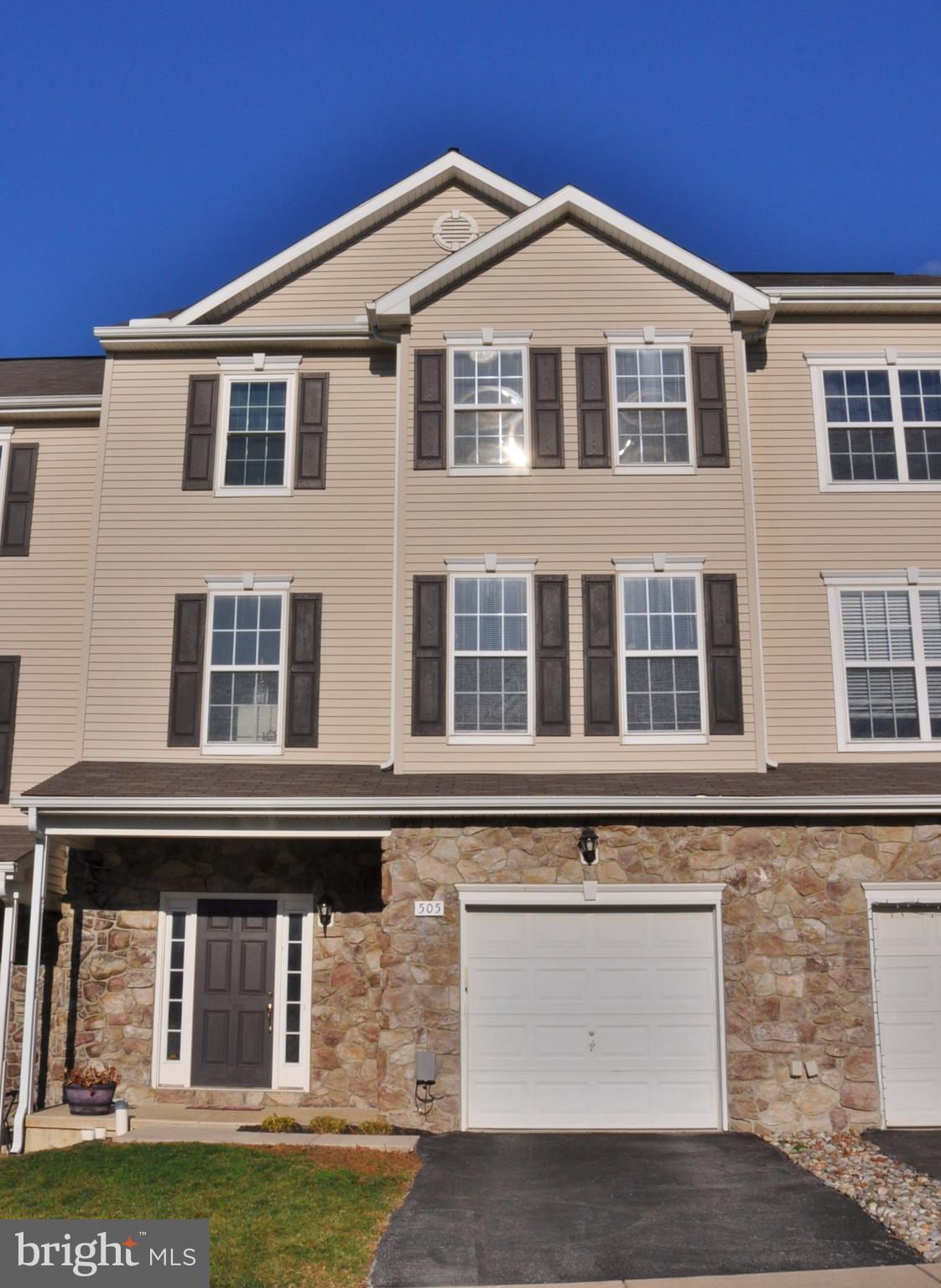 WOODCREST HILLS - Residential