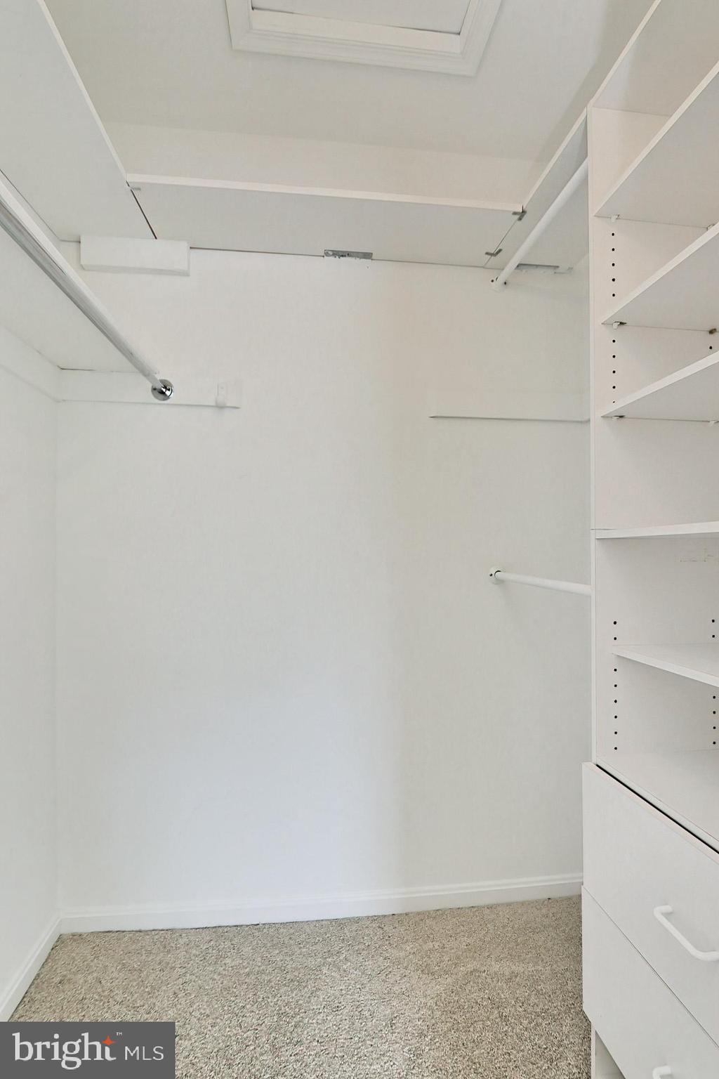 BURKE CENTRE - Residential Lease