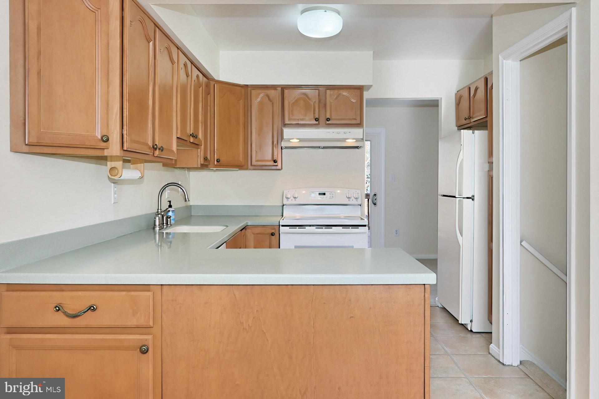 BURKE CENTRE - Residential Lease