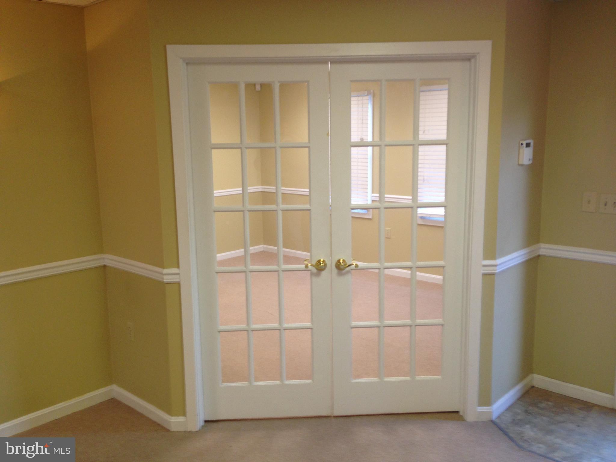 AMBER MEADOWS PROFESSIONAL BUILDING - Commercial Lease