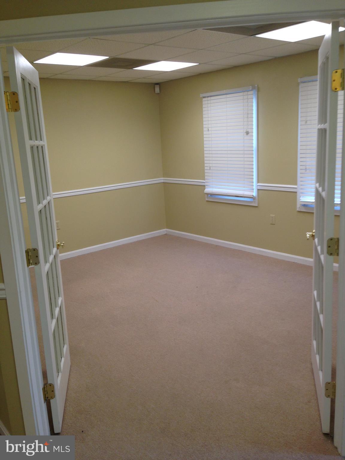 AMBER MEADOWS PROFESSIONAL BUILDING - Commercial Lease