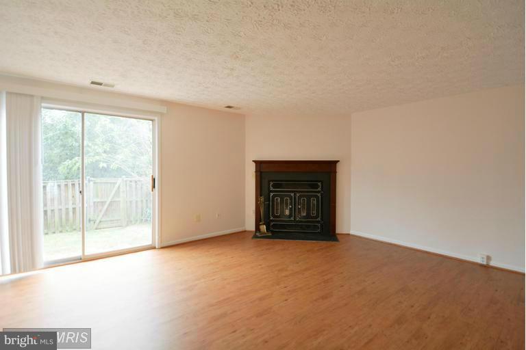 VILLA DEL REY - Residential Lease