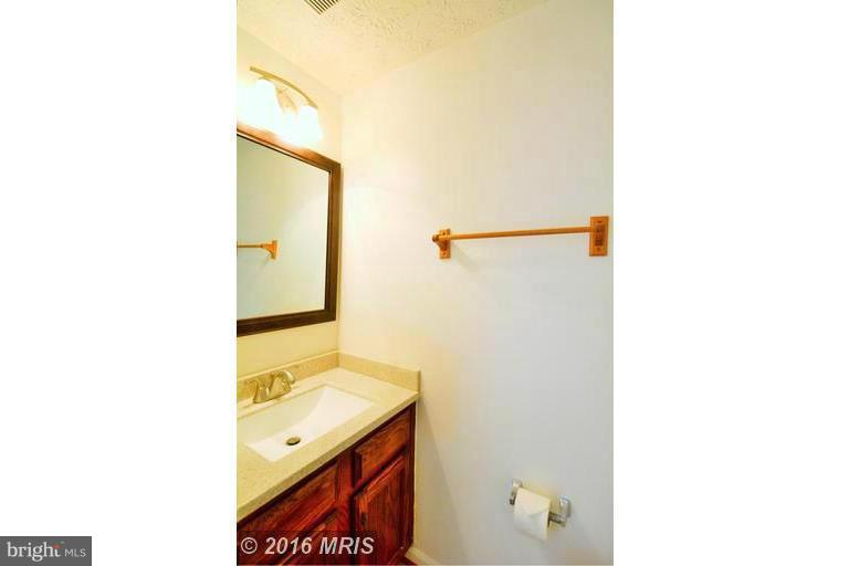 VILLA DEL REY - Residential Lease