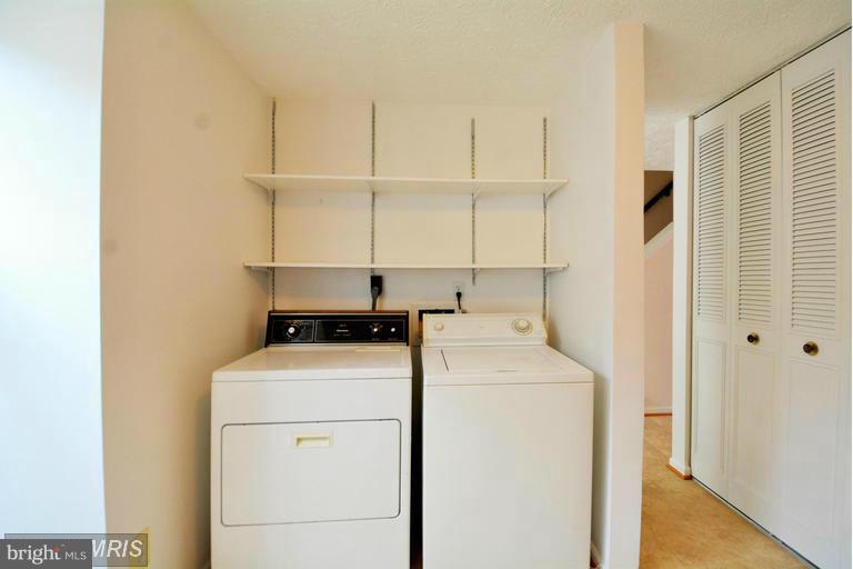 VILLA DEL REY - Residential Lease