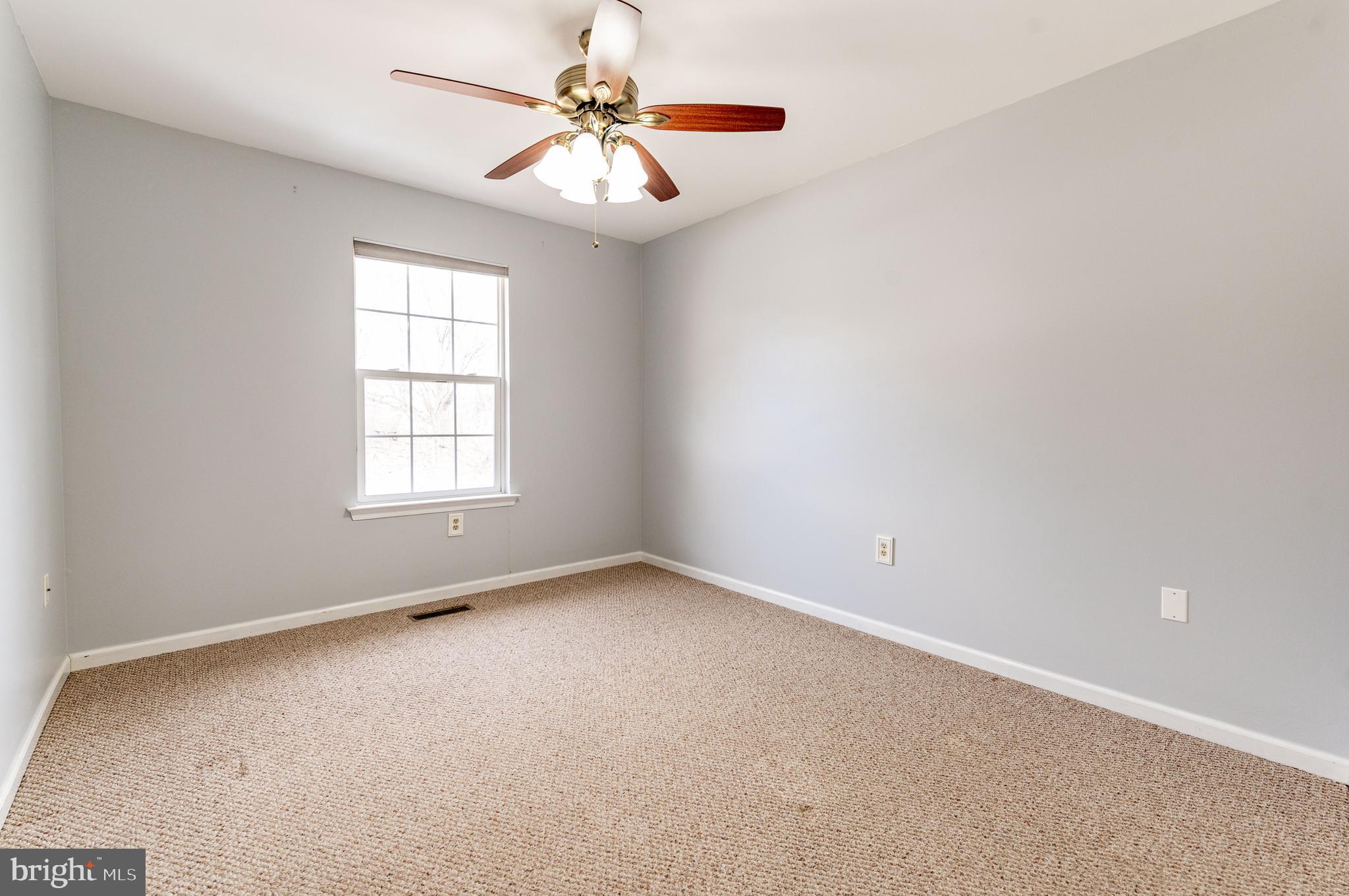 VICTORIA SQUARE - Residential