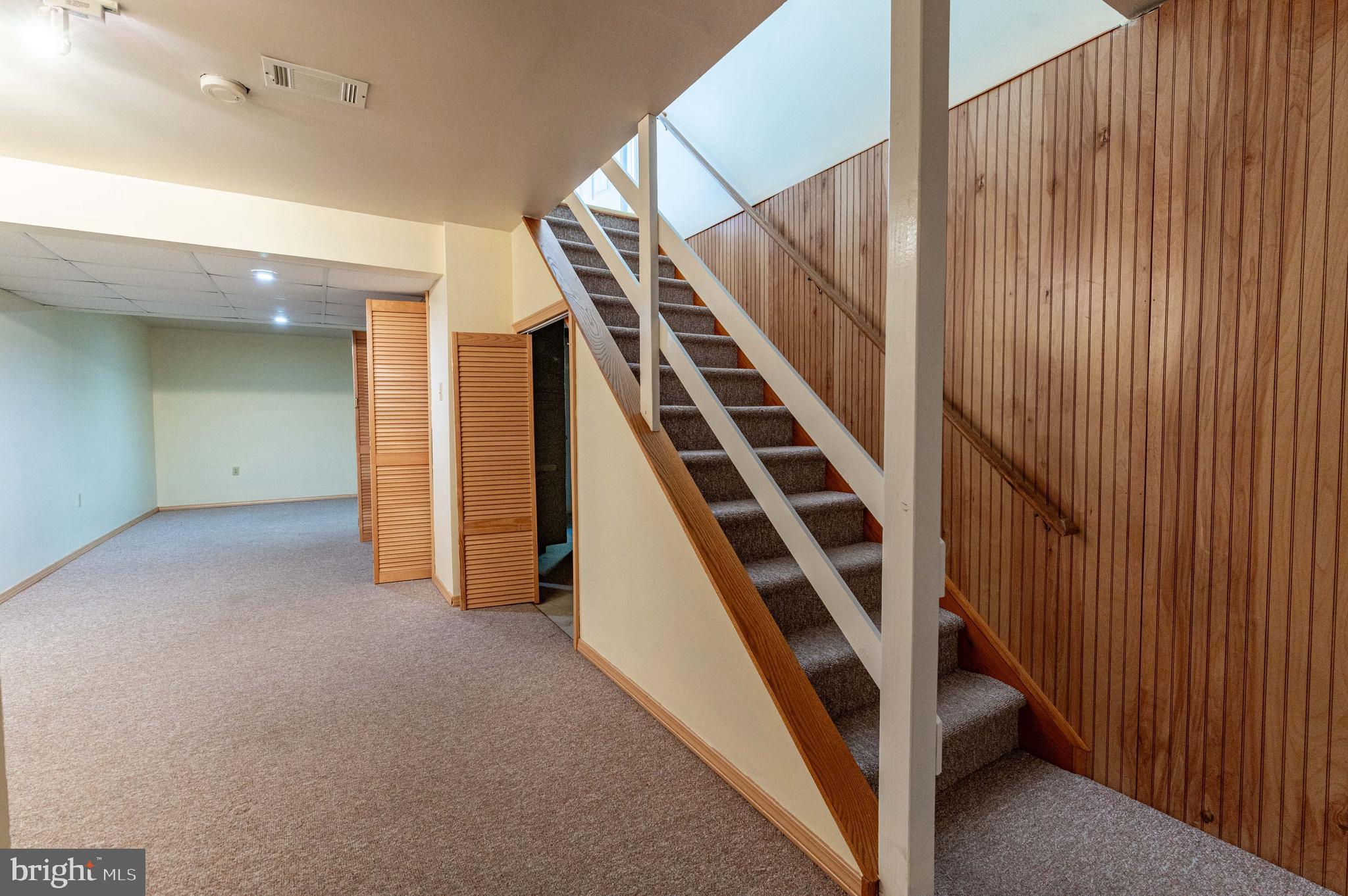 VICTORIA SQUARE - Residential