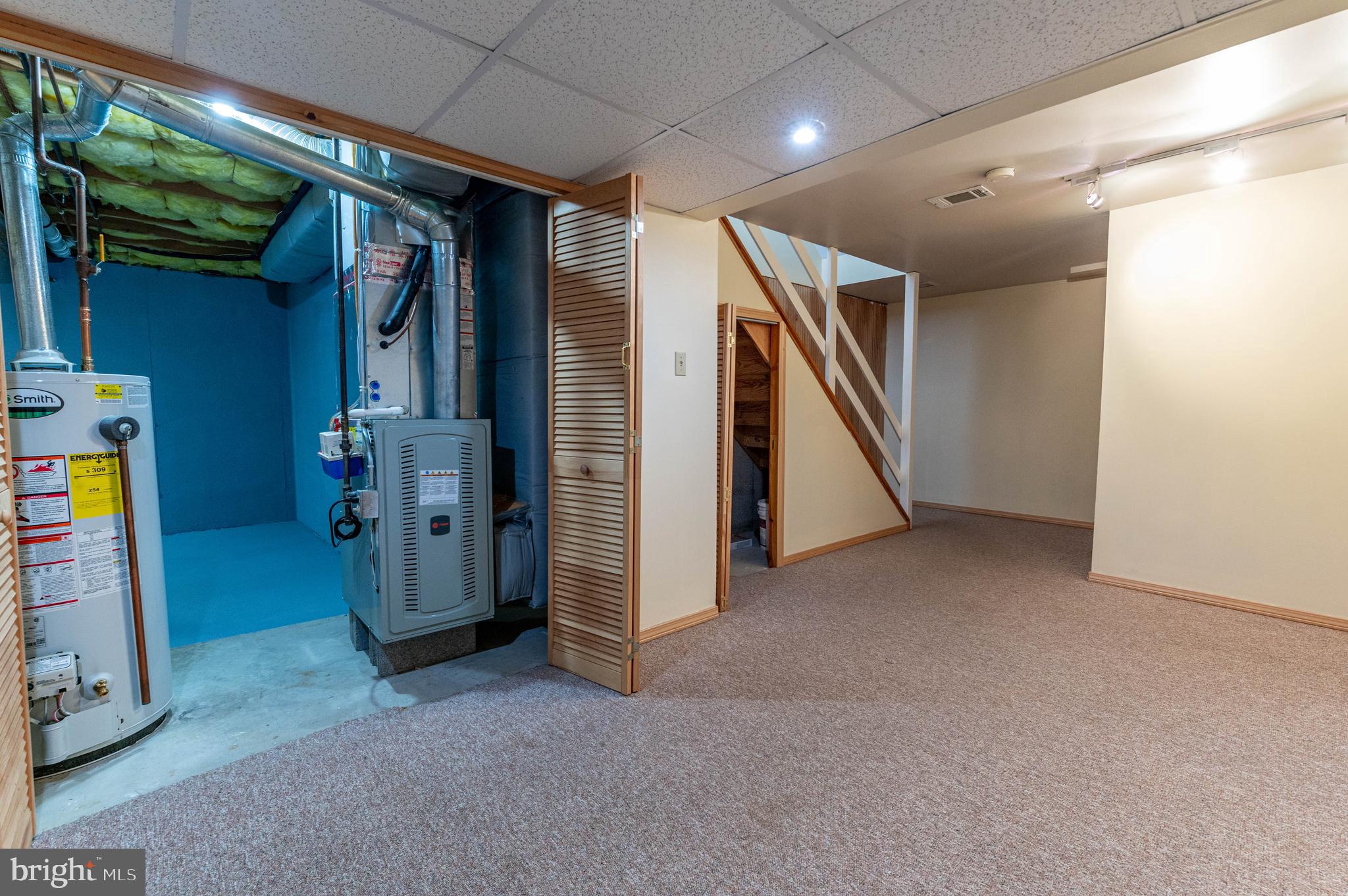 VICTORIA SQUARE - Residential