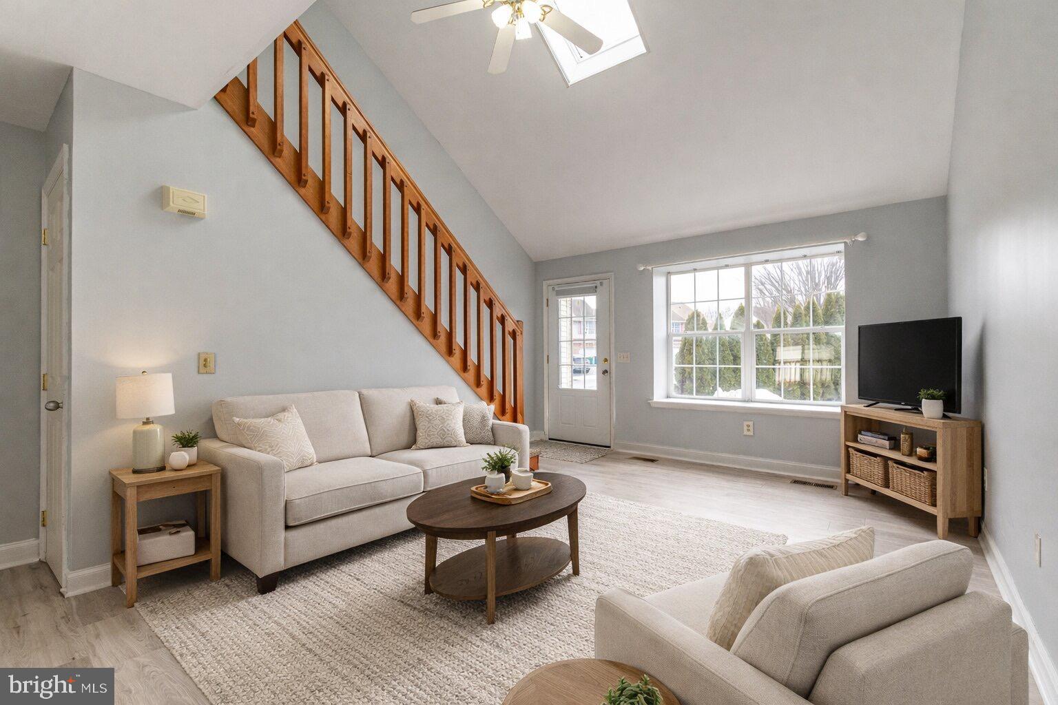 VICTORIA SQUARE - Residential