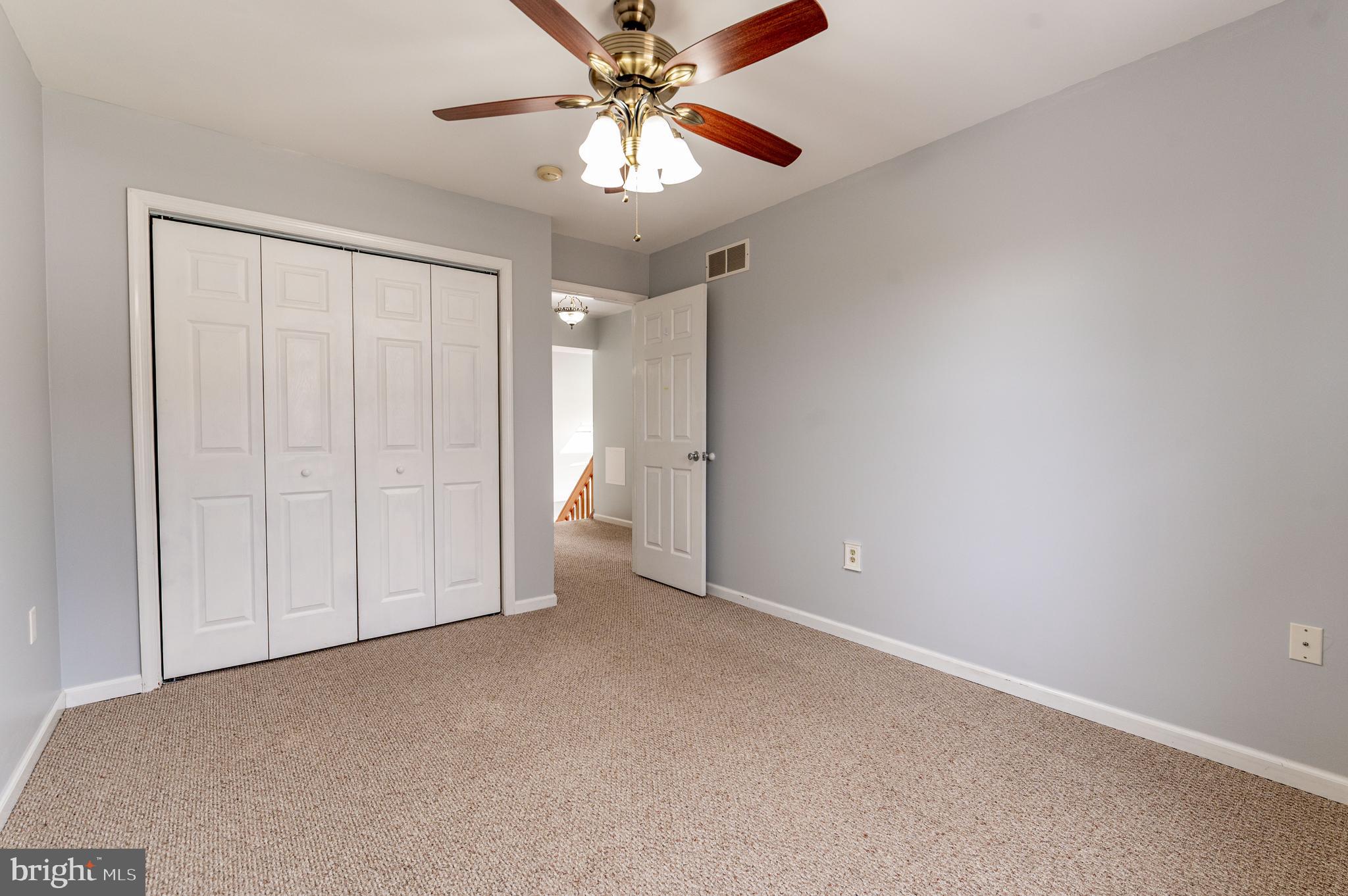 VICTORIA SQUARE - Residential