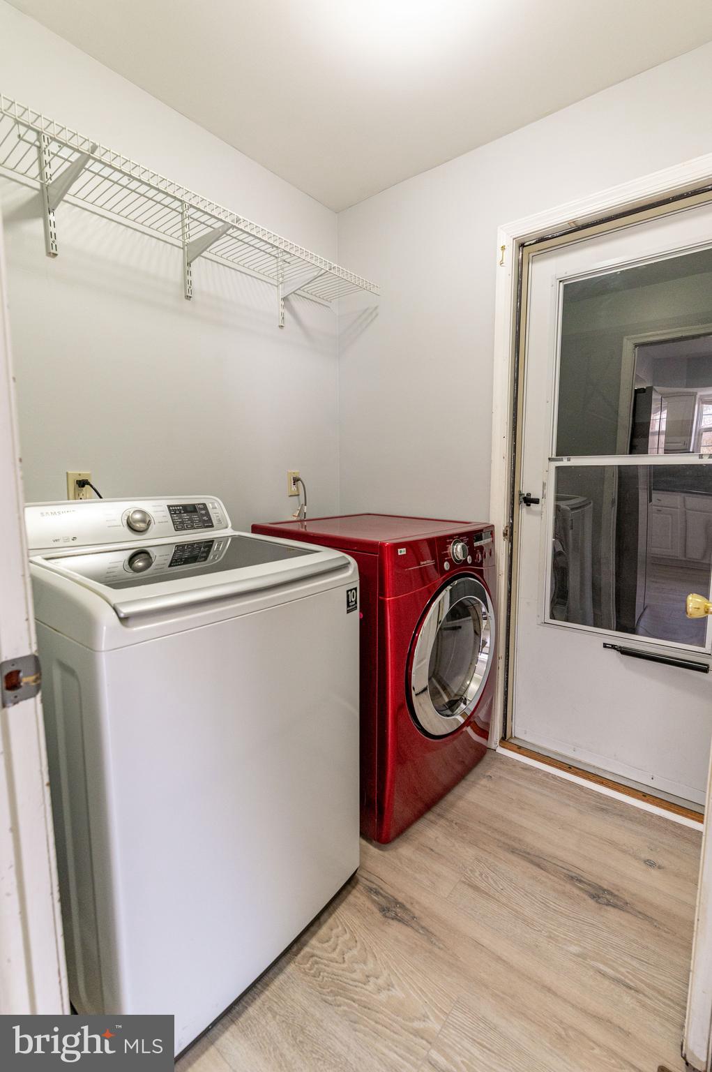 VICTORIA SQUARE - Residential