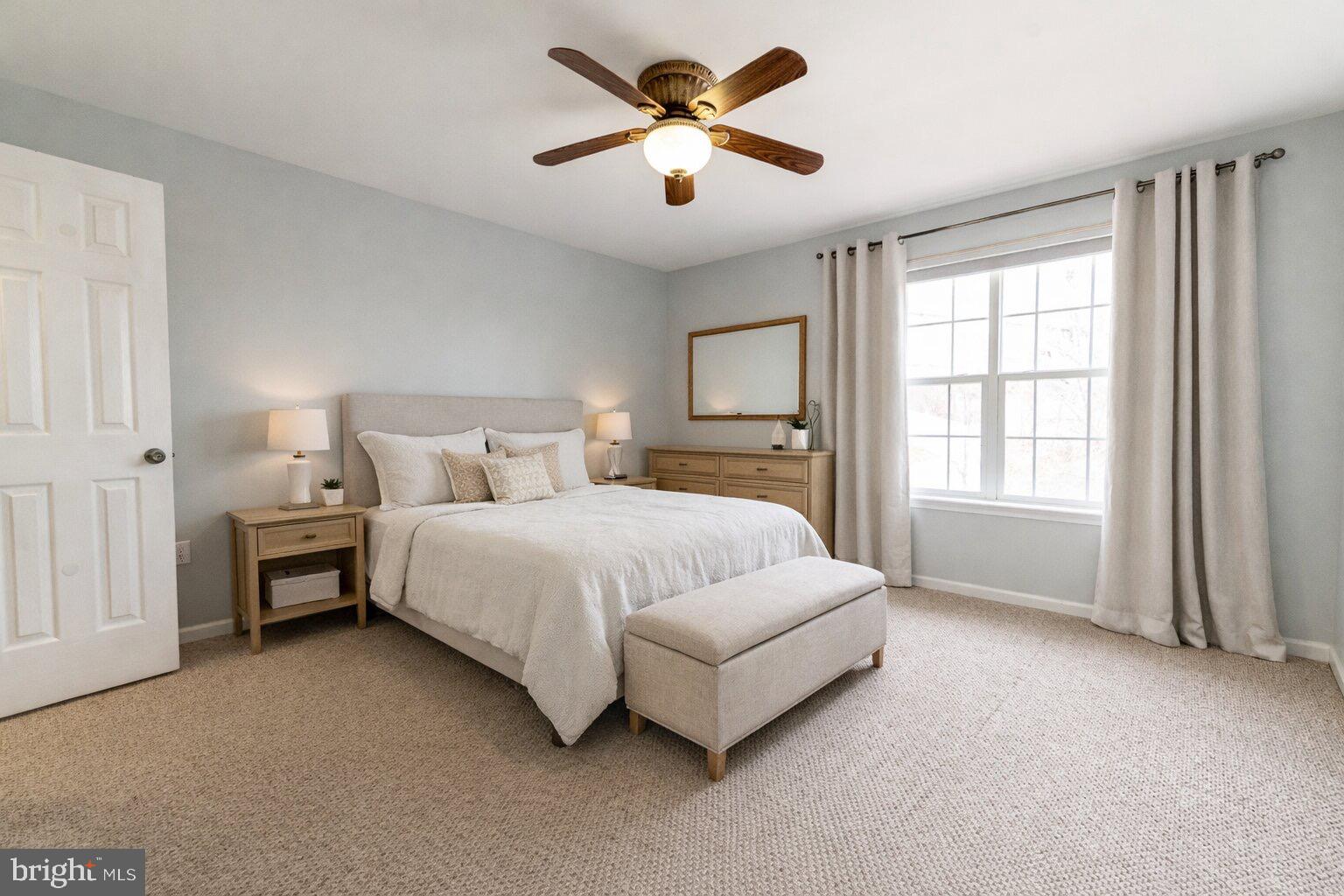 VICTORIA SQUARE - Residential