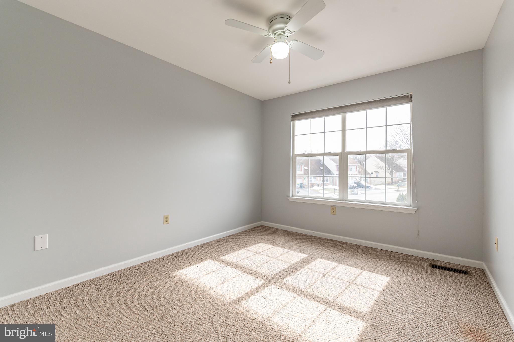 VICTORIA SQUARE - Residential