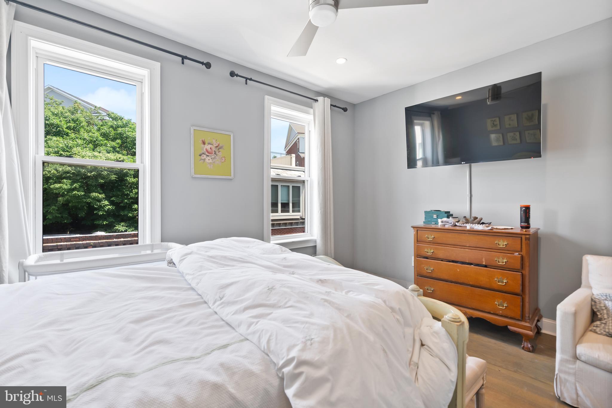 GRADUATE HOSPITAL - Residential