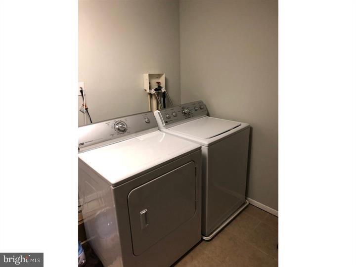 SAW MILL VALLEY - Residential Lease