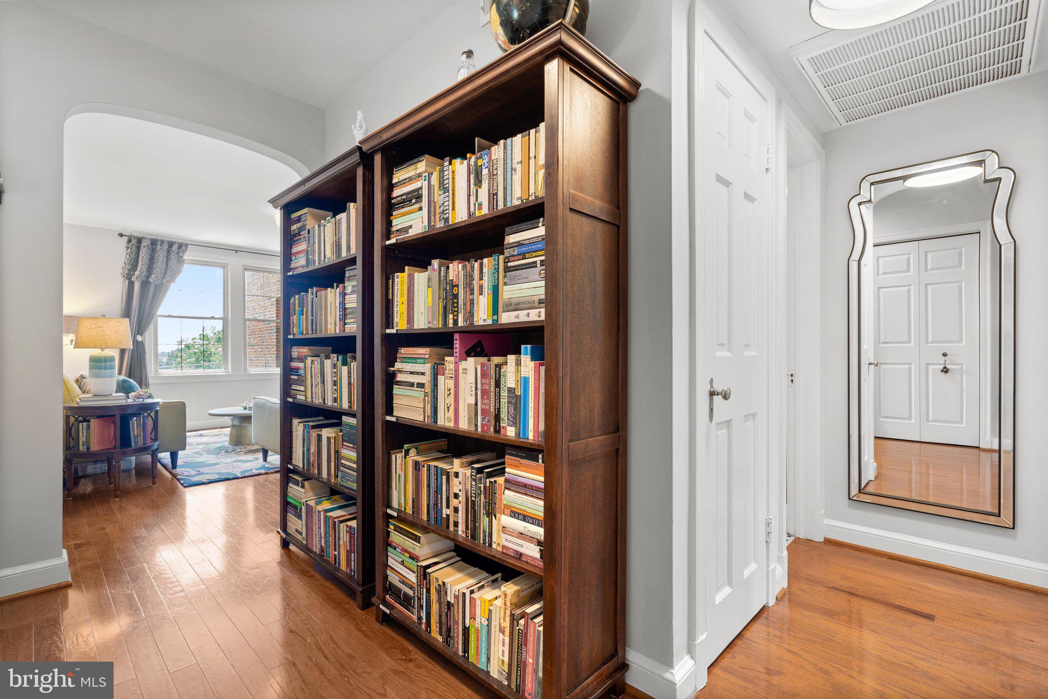 301 WHITTIER STREET NW 203