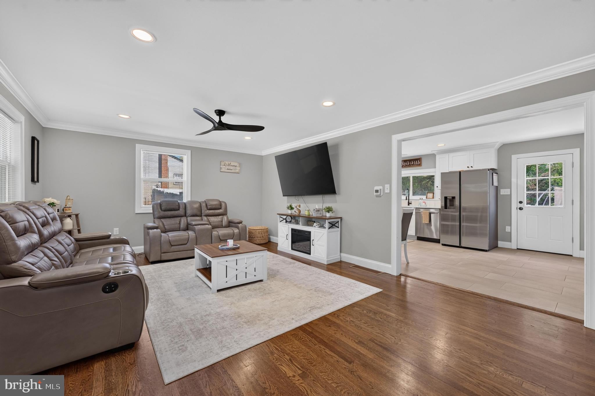 212 SUMMIT AVENUE