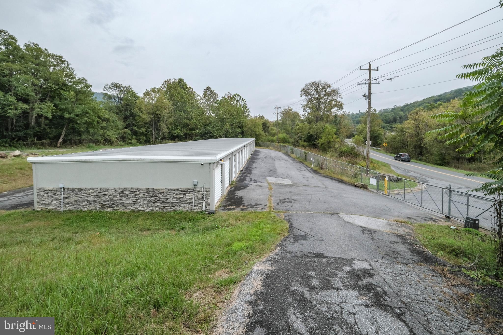 2915 DISMAL HOLLOW ROAD