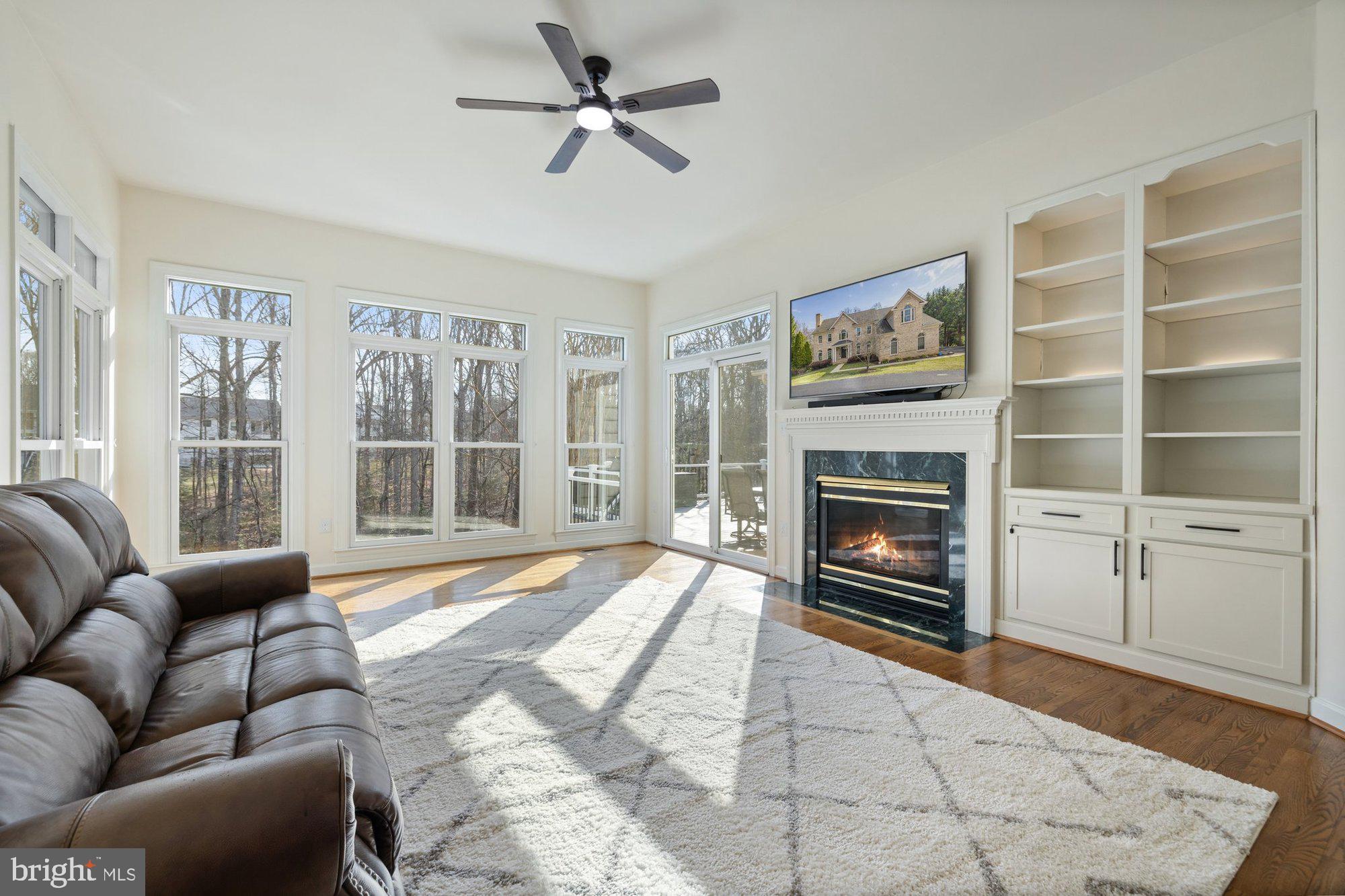 MANORS AT WOLF TRAP - Residential